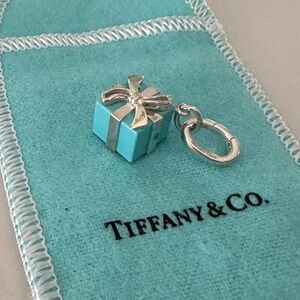 Tiffany Blue Box Charm with Clasping Ring LIKE NEW